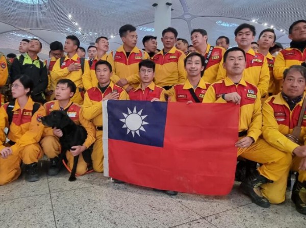 Tayvan 130 kişilik arama kurtarma ekibi ülkesine döndü